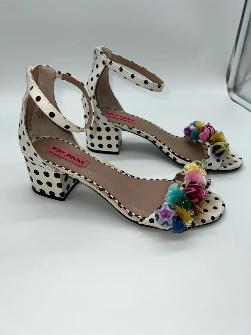 Betsy Johnson Lulu Polka Dot Ankle-Strap Heels with Floral Embellishments sz 7.5